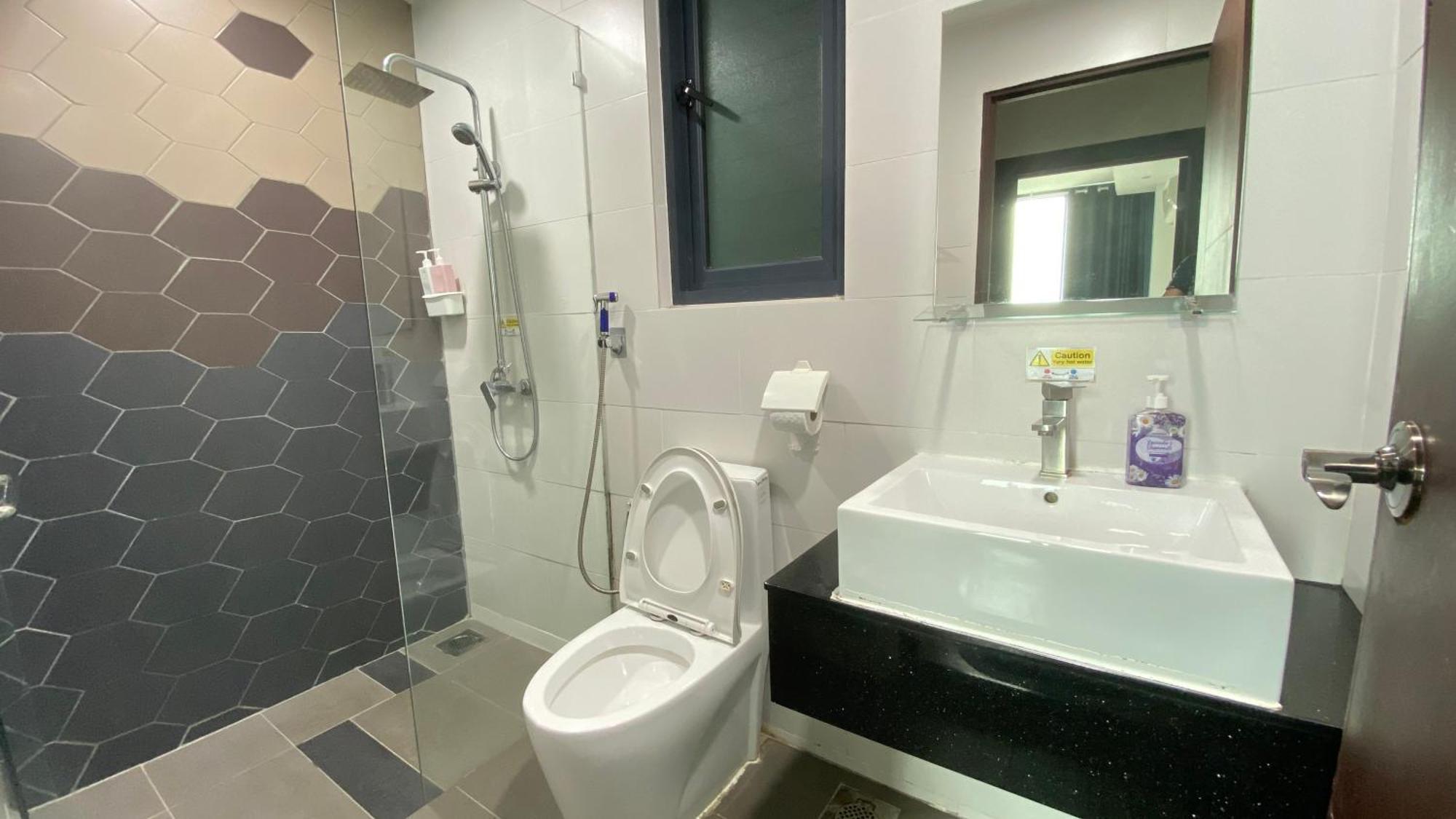 8Pax Cozy Home Stay Jazz Suites 1 Vivacity Kuching Sarawak 3Br Kültér fotó
